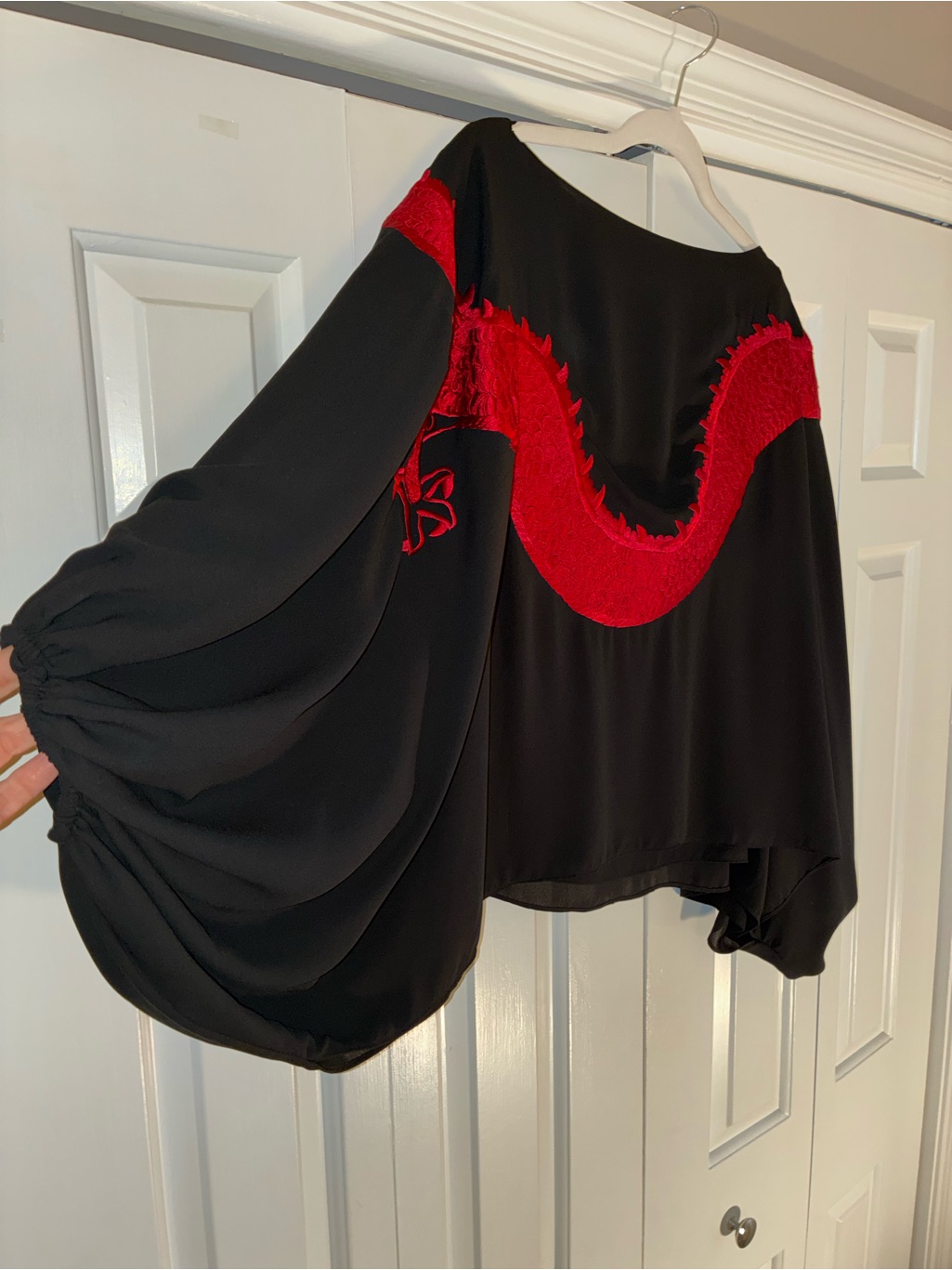 Very Cool Josie Natori Red Dragon Blouse, Sz Small But Fits All Sizes.